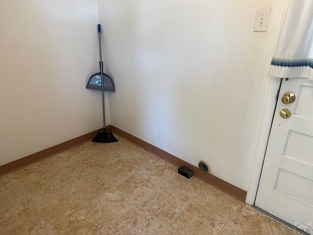 1706 Comanche Rd, Pueblo, CO 81001