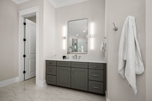 1047 Sinatra Dr, Nolensville, TN 37135