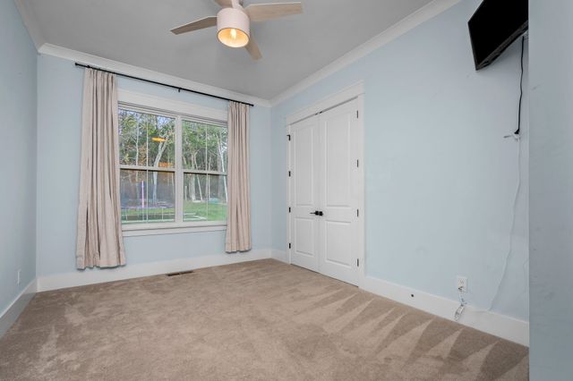 1047 Sinatra Dr, Nolensville, TN 37135