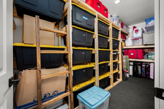 1047 Sinatra Dr, Nolensville, TN 37135