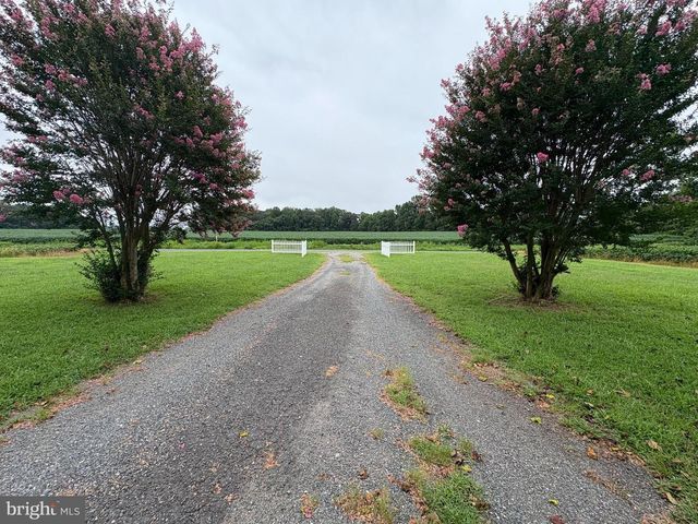 6525 NOMINI HALL ROAD, Hague, VA 22469