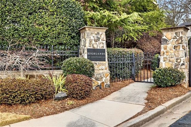 455 High Pointe Trail, Roswell, GA 30076