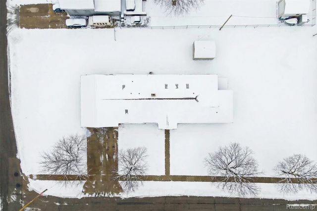 21527 Parke Lane, Grosse Ile Township, MI 48138