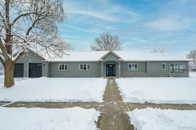 21527 Parke Lane, Grosse Ile Township, MI 48138