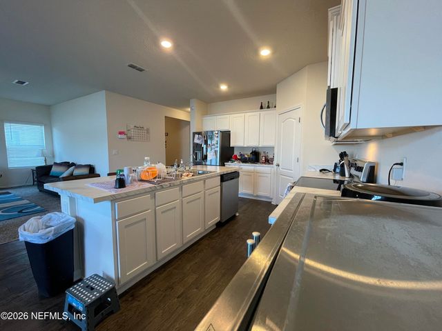 2587 OAK STREAM Drive, Green Cove Springs, FL 32043