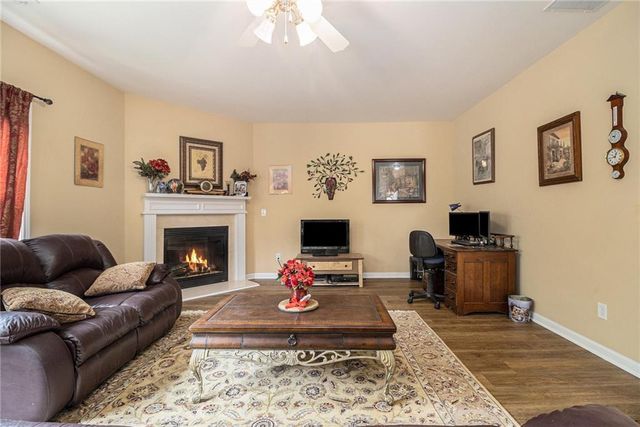 5925 Crescent Landing Drive, Cumming, GA 30028