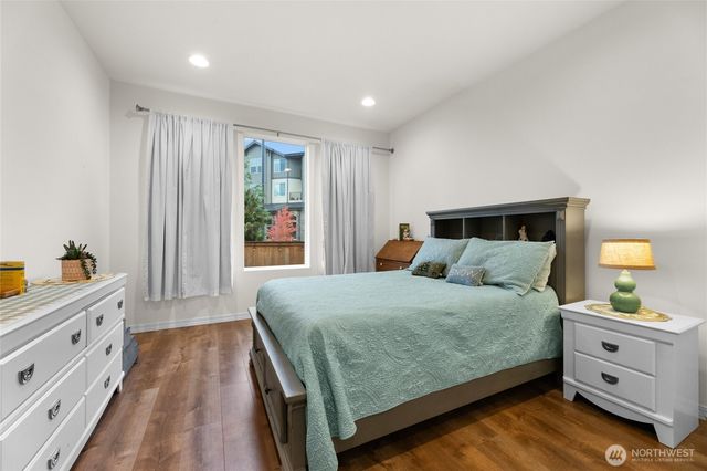 22701 SE 237th Place, Maple Valley, WA 98038