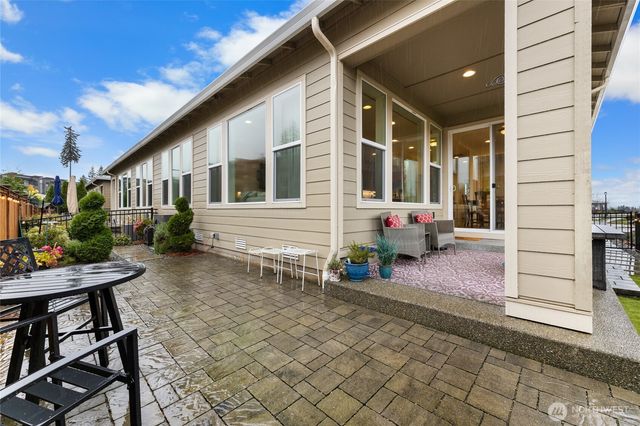 22701 SE 237th Place, Maple Valley, WA 98038