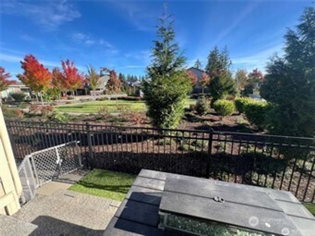 22701 SE 237th Place, Maple Valley, WA 98038