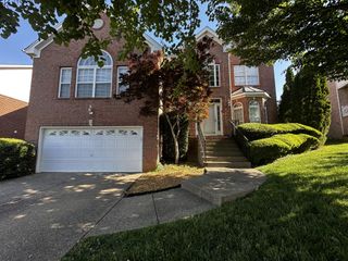 105 Lighthouse Cir, Hendersonville, TN 37075