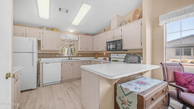 2400 E BASELINE Avenue 197, Apache Junction, AZ 85119