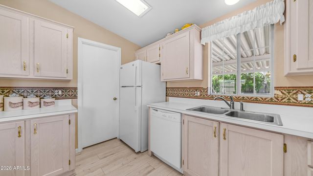2400 E BASELINE Avenue 197, Apache Junction, AZ 85119