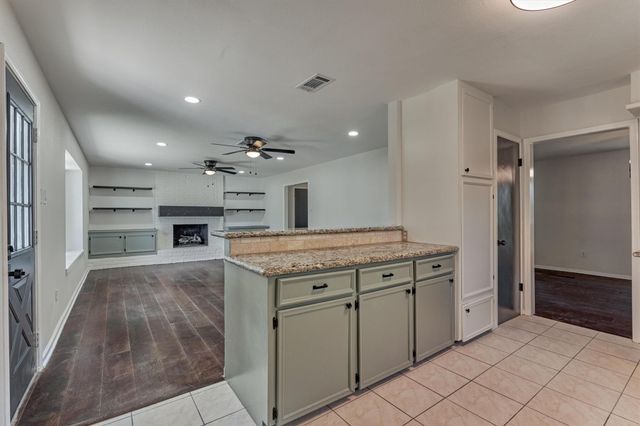 7823 Kleingreen Lane, Spring, TX 77379