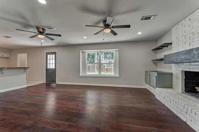 7823 Kleingreen Lane, Spring, TX 77379