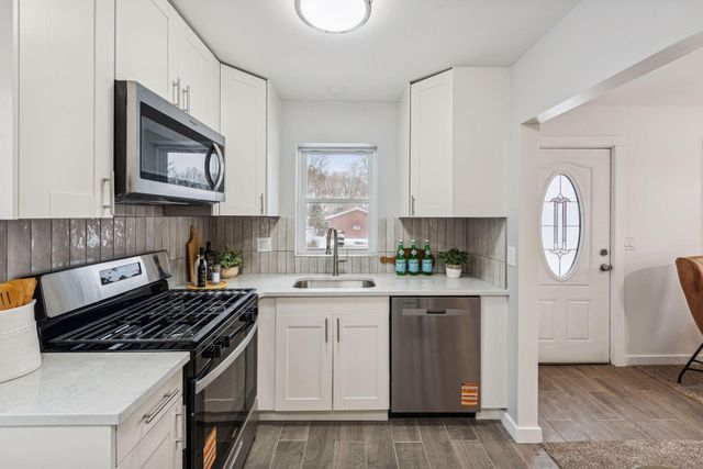 2209 Chateau Lane, Mound, MN 55364