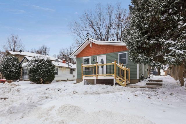 2209 Chateau Lane, Mound, MN 55364