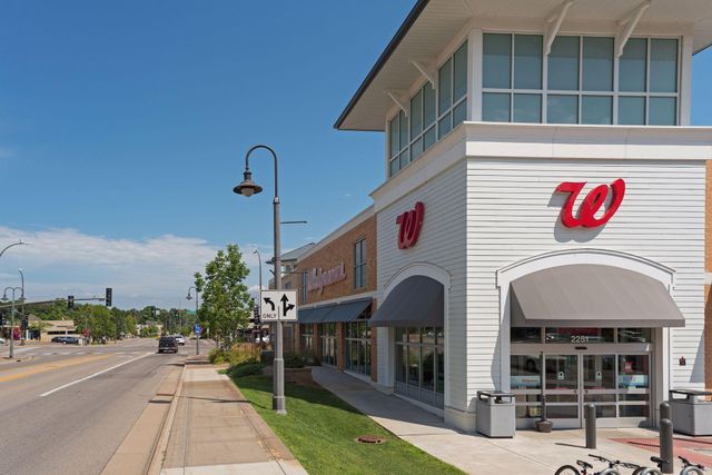 2209 Chateau Lane, Mound, MN 55364