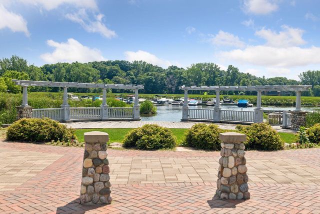 2209 Chateau Lane, Mound, MN 55364