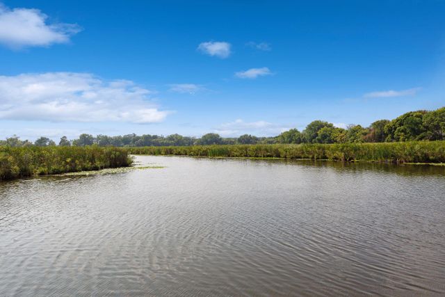 2209 Chateau Lane, Mound, MN 55364