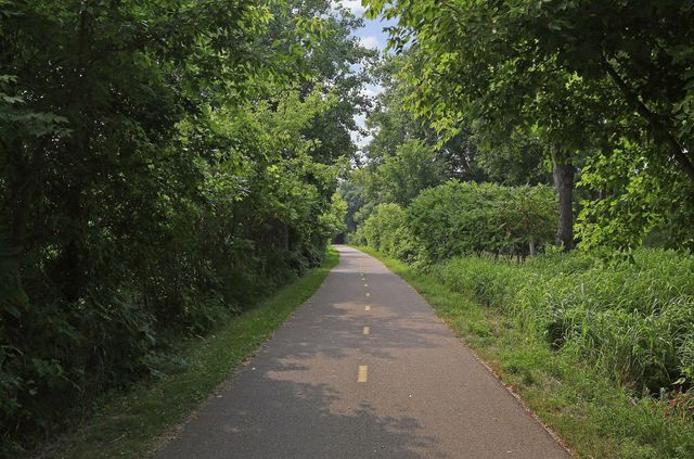 2209 Chateau Lane, Mound, MN 55364