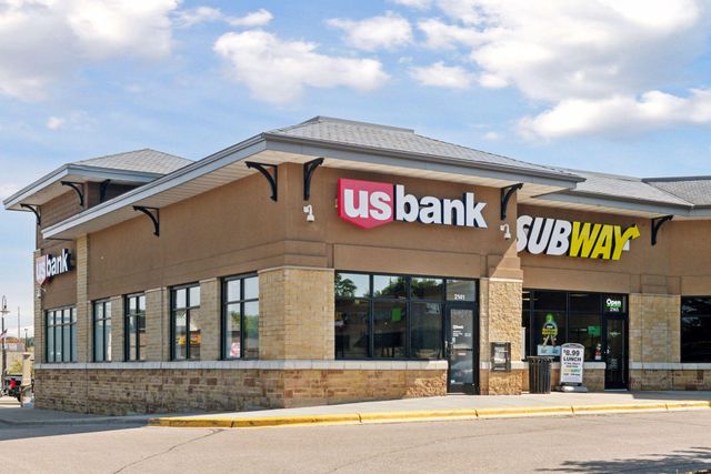 2209 Chateau Lane, Mound, MN 55364