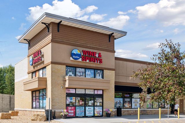 2209 Chateau Lane, Mound, MN 55364