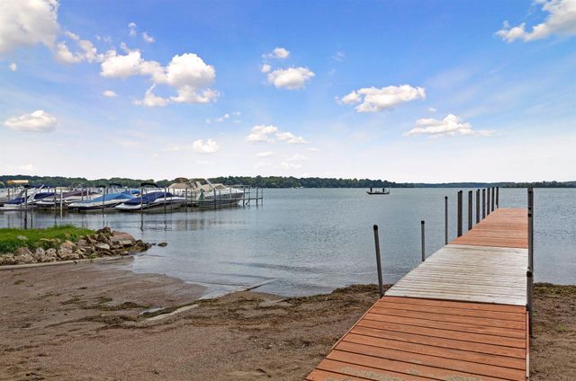 2209 Chateau Lane, Mound, MN 55364