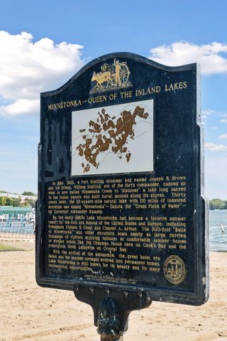 2209 Chateau Lane, Mound, MN 55364