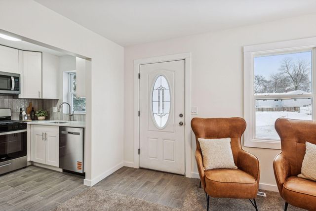 2209 Chateau Lane, Mound, MN 55364