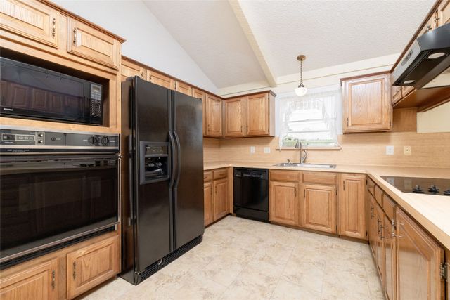 1710 Park Hill Drive, Arlington, TX 76012