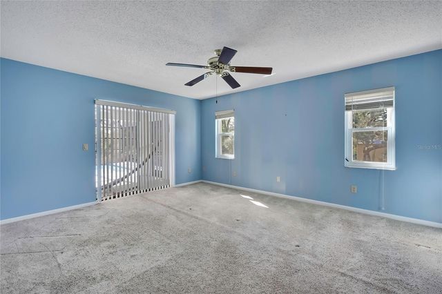 12 MAYFLOWER COURT E, Homosassa, FL 34446