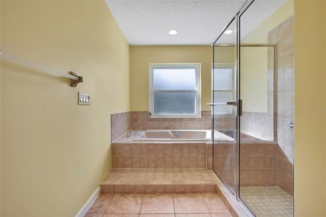 12 MAYFLOWER COURT E, Homosassa, FL 34446