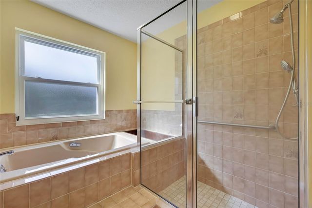 12 MAYFLOWER COURT E, Homosassa, FL 34446