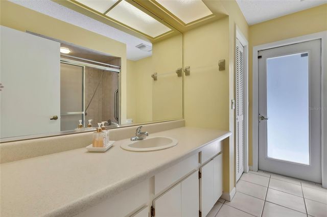 12 MAYFLOWER COURT E, Homosassa, FL 34446
