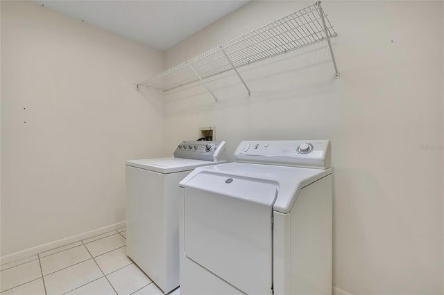 12 MAYFLOWER COURT E, Homosassa, FL 34446
