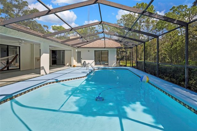 12 MAYFLOWER COURT E, Homosassa, FL 34446