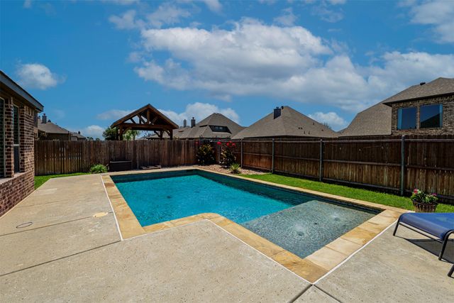 606 Lonesome Dove Drive, Midlothian, TX 76065