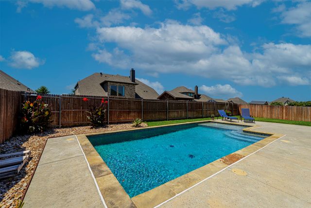 606 Lonesome Dove Drive, Midlothian, TX 76065