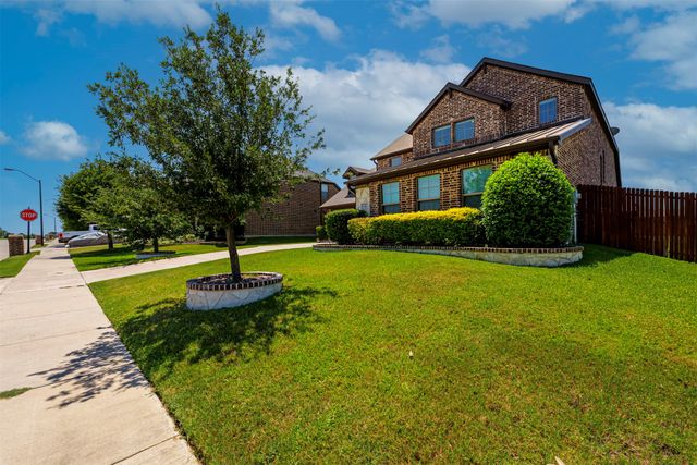 606 Lonesome Dove Drive, Midlothian, TX 76065
