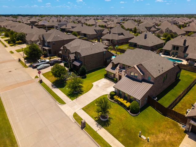 606 Lonesome Dove Drive, Midlothian, TX 76065