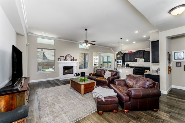 606 Lonesome Dove Drive, Midlothian, TX 76065
