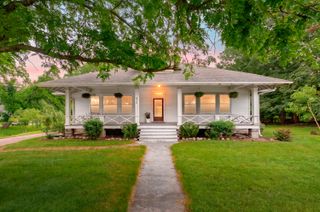 650 N Kalamazoo Street, Paw Paw, MI 49079
