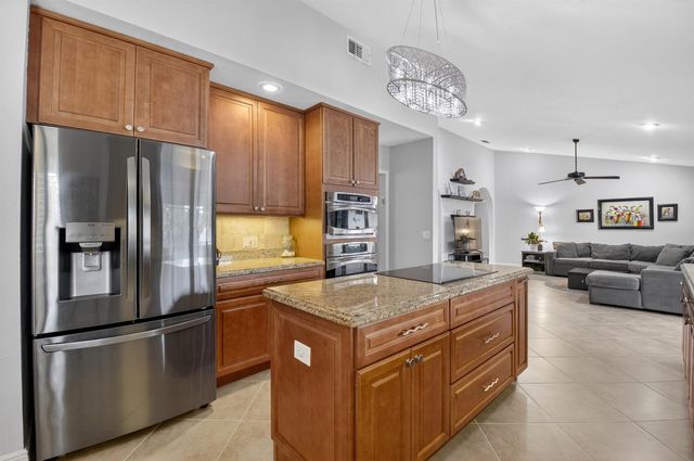 18232 104th Terrace S, Boca Raton, FL 33498