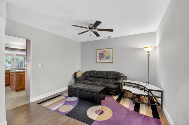 18232 104th Terrace S, Boca Raton, FL 33498