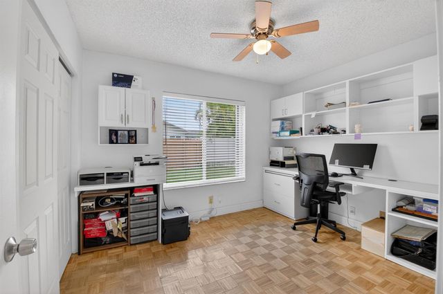 18232 104th Terrace S, Boca Raton, FL 33498