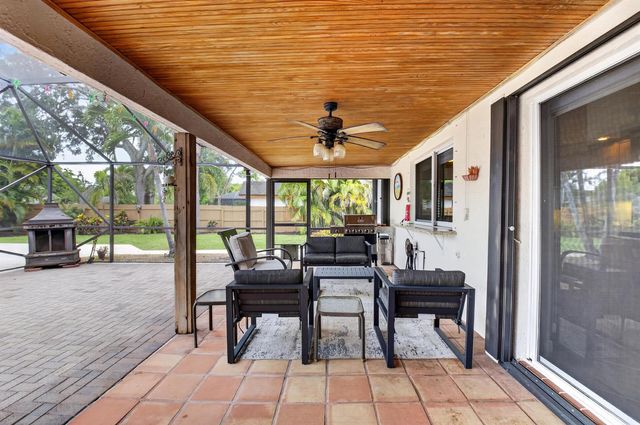 18232 104th Terrace S, Boca Raton, FL 33498