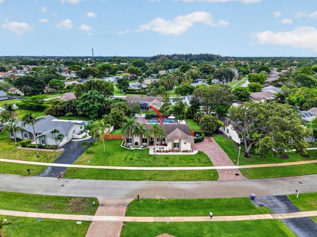 18232 104th Terrace S, Boca Raton, FL 33498