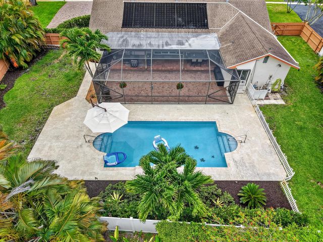 18232 104th Terrace S, Boca Raton, FL 33498