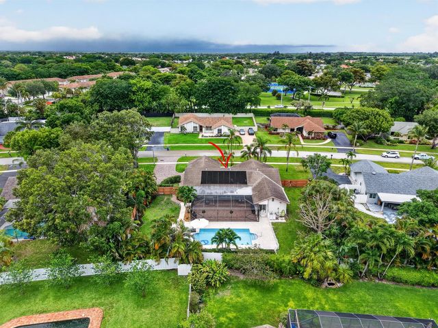 18232 104th Terrace S, Boca Raton, FL 33498