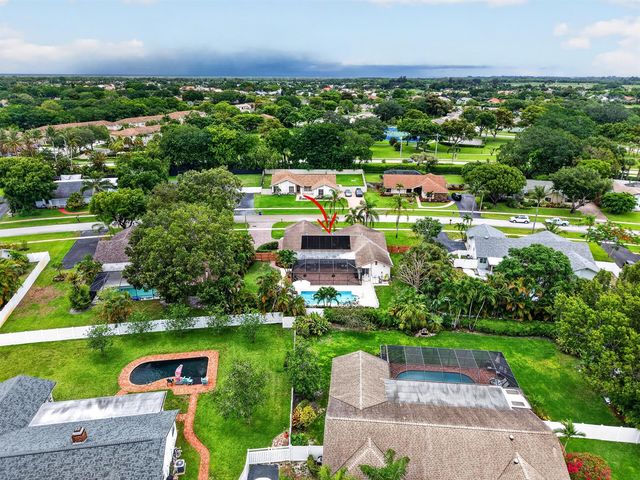 18232 104th Terrace S, Boca Raton, FL 33498